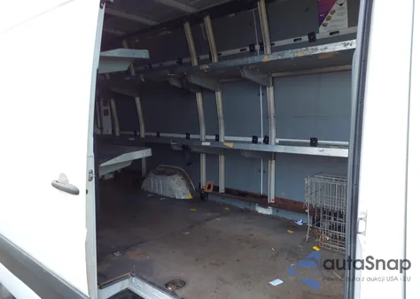 2012 Mercedes-Benz Sprinter 2500 High Roof из США, поврежденный, VIN WD3PE8CBXC5685282